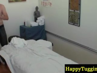 Real jap masseuse gives ball pijet